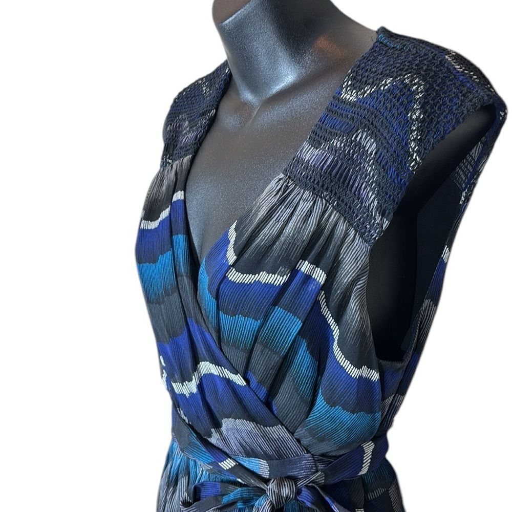 Diane von furstenberg women’s 8 silk true wrap Bali patterned dress - Picture 3 of 10